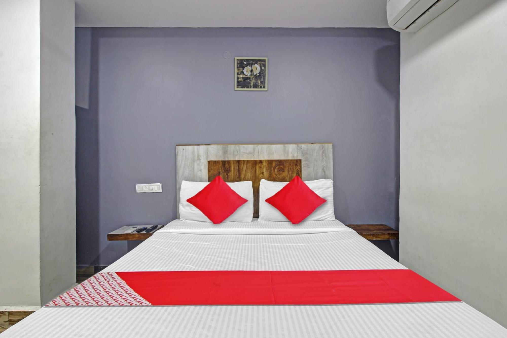 Super Hotel O Sri Sai Regency Hyderabad Luaran gambar