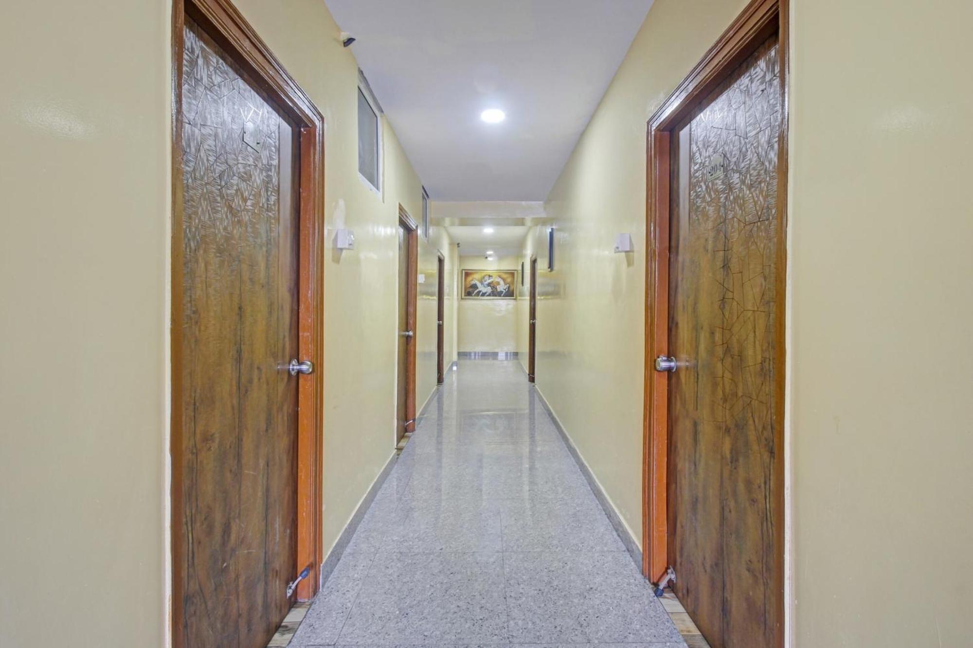 Super Hotel O Sri Sai Regency Hyderabad Luaran gambar