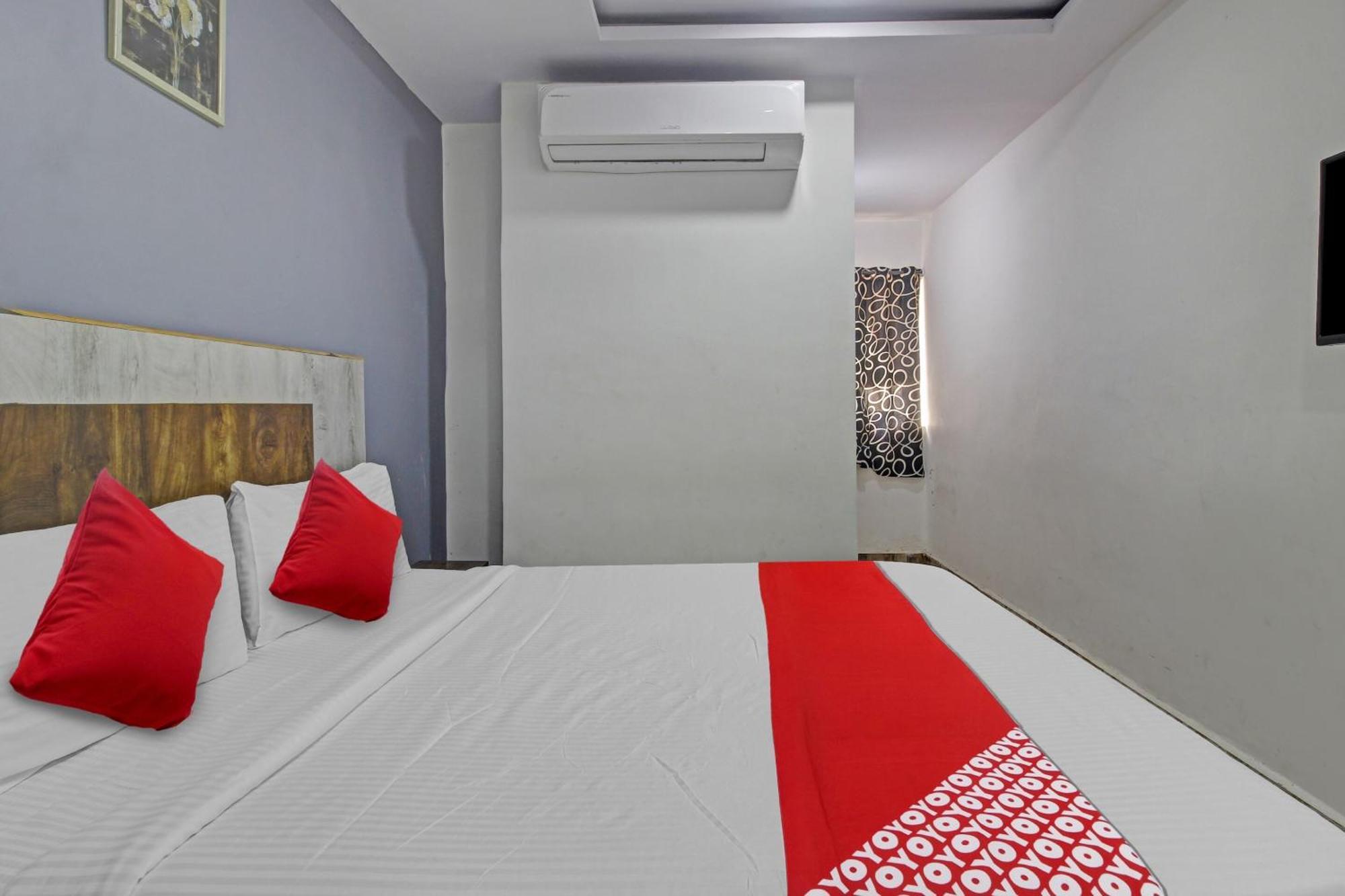 Super Hotel O Sri Sai Regency Hyderabad Luaran gambar