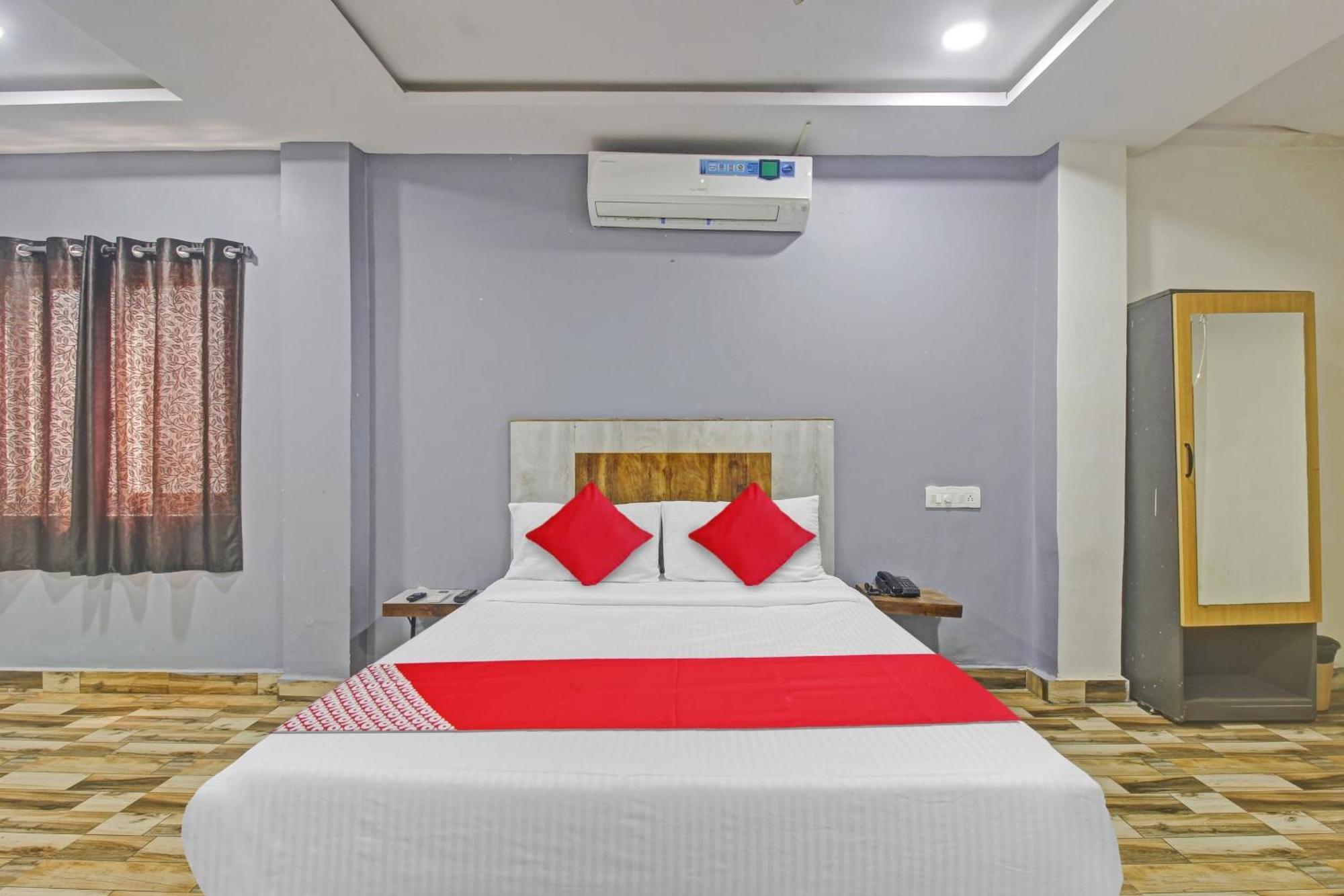 Super Hotel O Sri Sai Regency Hyderabad Luaran gambar