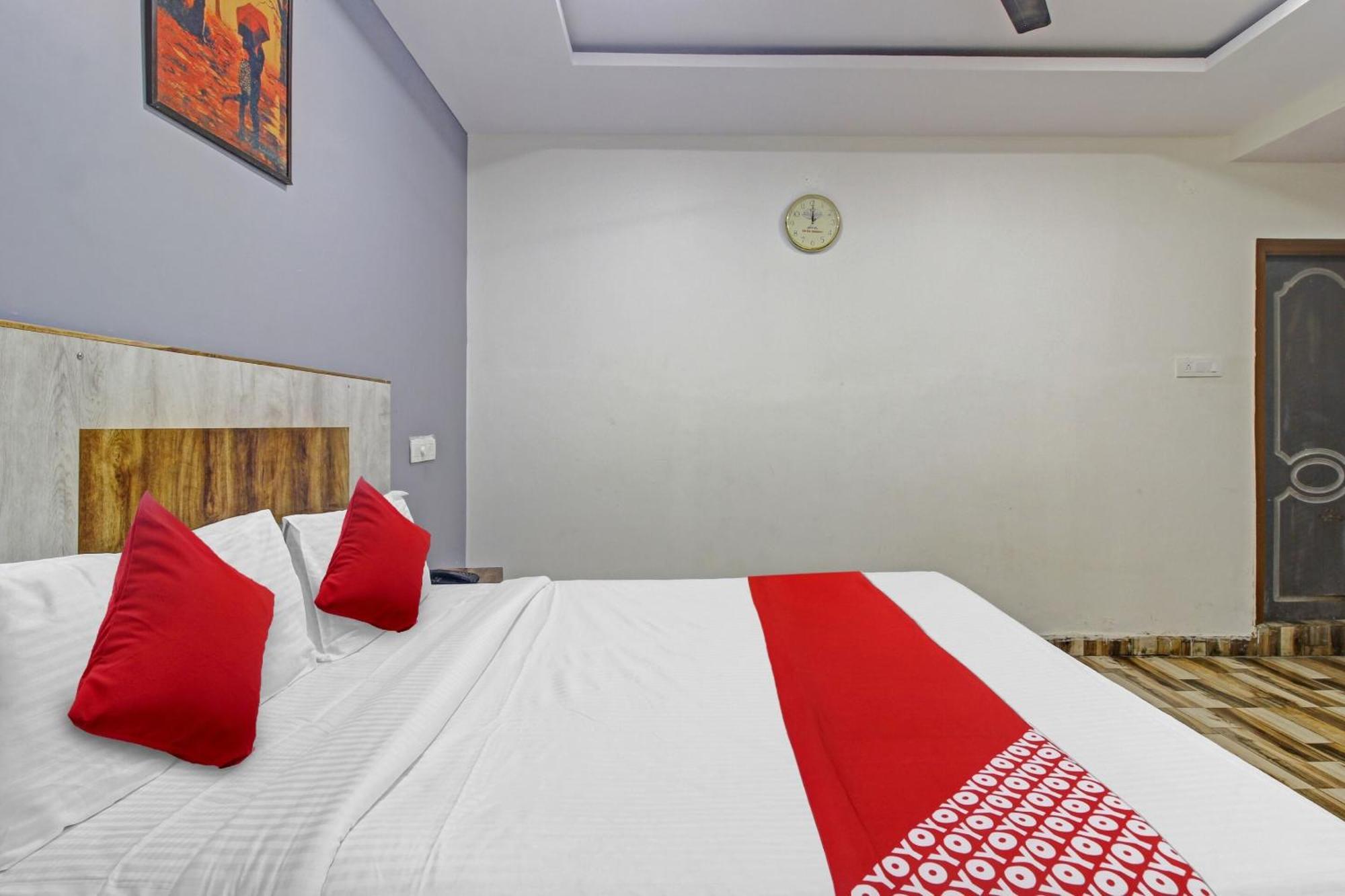 Super Hotel O Sri Sai Regency Hyderabad Luaran gambar